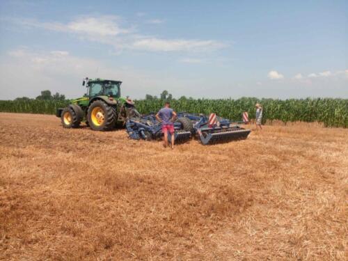 Rolmako vucena tanjuraca U652